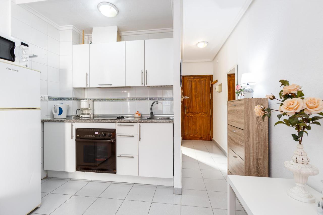 Apartment Studio Relax Almudena Τορεβιέχα Εξωτερικό φωτογραφία