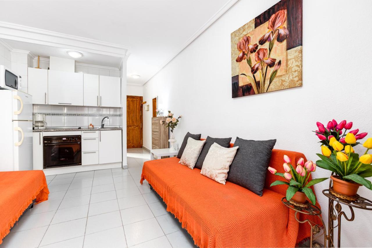 Apartment Studio Relax Almudena Τορεβιέχα Εξωτερικό φωτογραφία