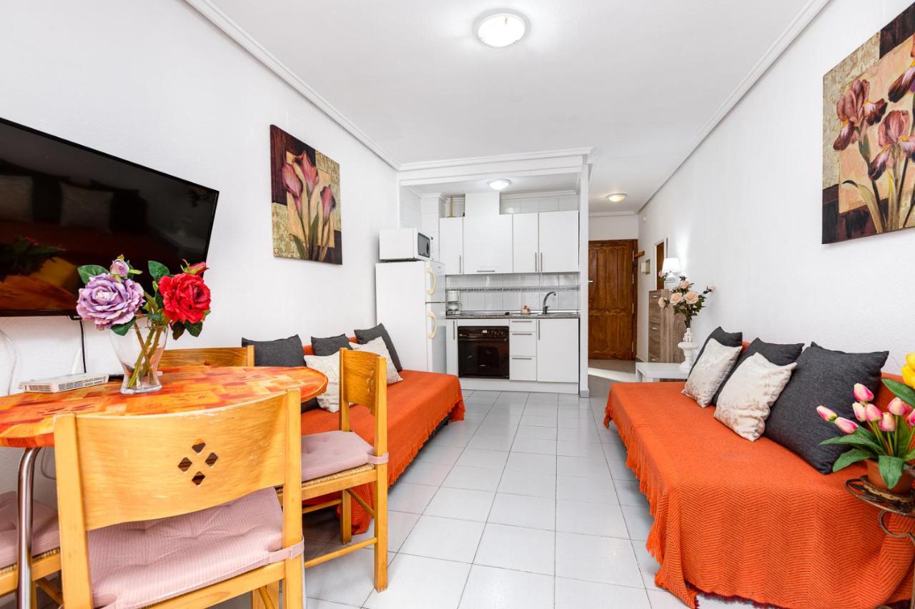 Apartment Studio Relax Almudena Τορεβιέχα Εξωτερικό φωτογραφία