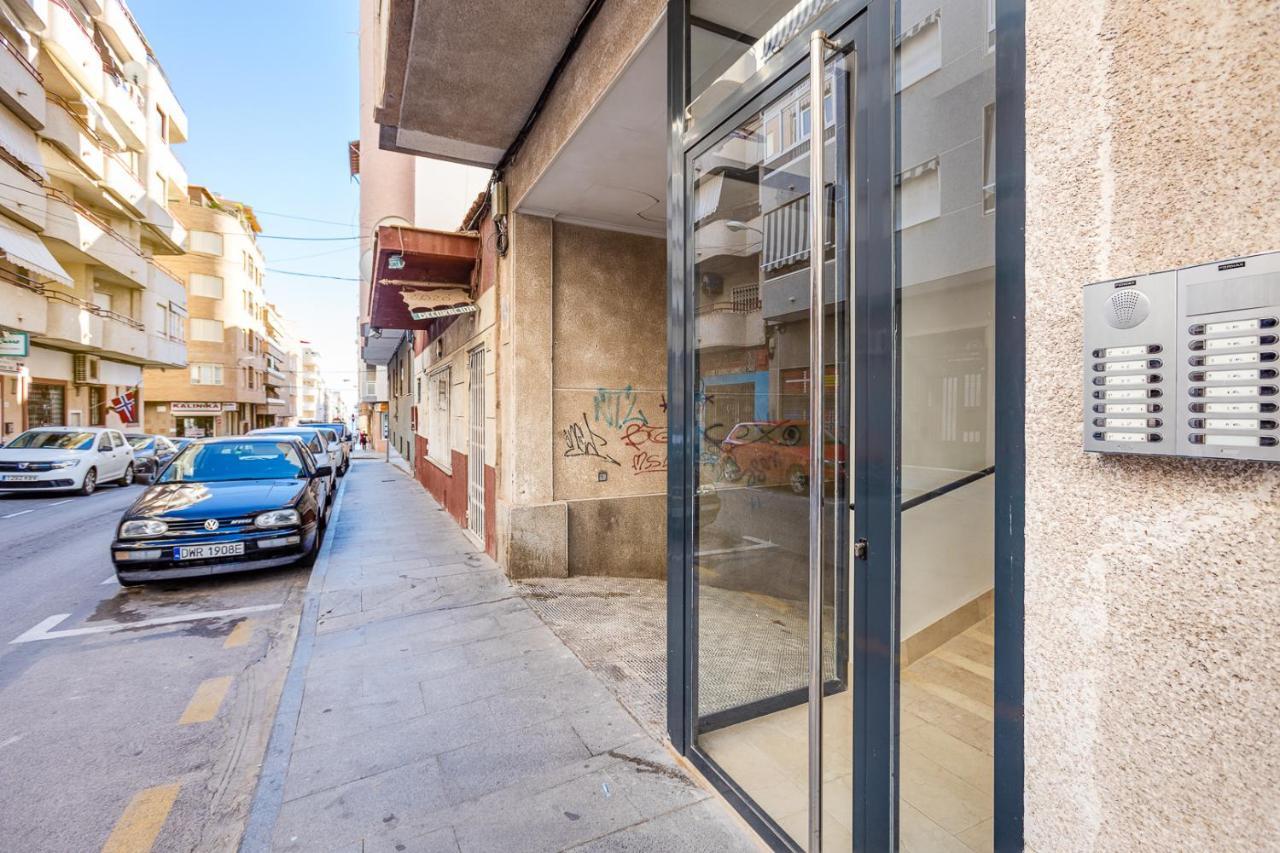 Apartment Studio Relax Almudena Τορεβιέχα Εξωτερικό φωτογραφία